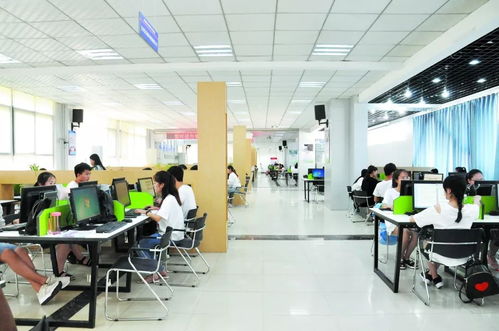 突出優(yōu)勢創(chuàng)名校 一張藍(lán)圖繪到底——專訪河南經(jīng)貿(mào)職業(yè)學(xué)院黨委書記王金臺